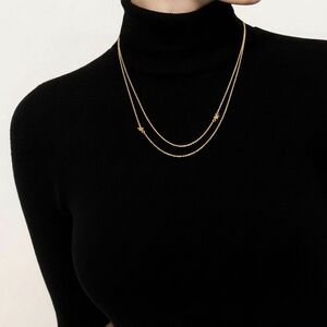 Elegant Gold Layered Necklace